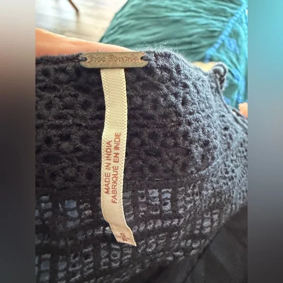 Free People Black Embroidered Crochet Tassel Boho Crop Top Small - Picture 7 of 7